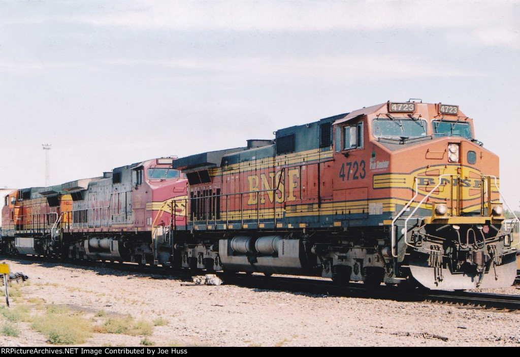 BNSF 4723 East